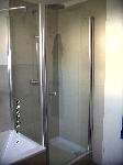Reichel Drehtür Trento mit Badewannen-Seitenwand, Sondermaß, Alu-Profile silber-glanz mit Echtglas glatt-hell 6 mm, Höhe 1900 mm,  Bild 2